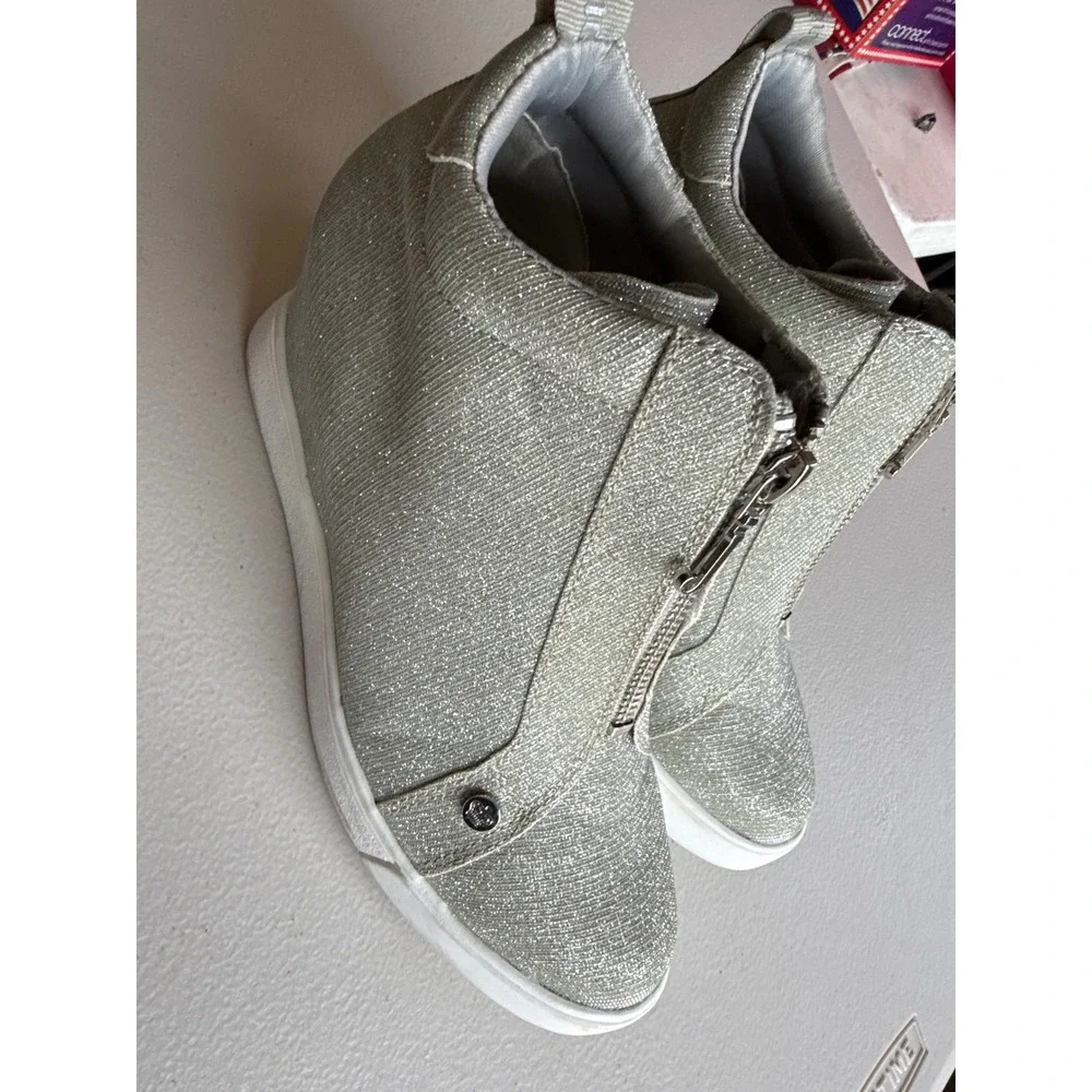 Juicy Couture Joann Silver Glitter Wedge Sneakers High Top Front Zip Size 7